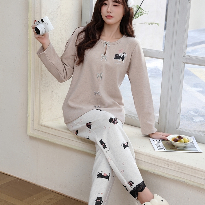 91家纺网 家纺一手货源 找家纺 洛兰沙家居馆 2025新款德绒绵竹加厚300克女款睡衣（圆领款） 259513-1