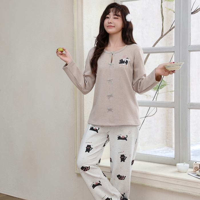 91家纺网 家纺一手货源 找家纺 洛兰沙家居馆 2025新款德绒绵竹加厚300克女款睡衣（圆领款） 259513-1