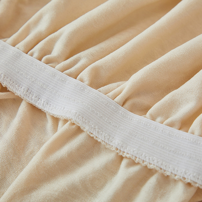 91家纺网 家纺一手货源 找家纺 逐日沙发套 2025新款提花裙摆沙发床套 裙摆沙发床套 古罗-米白