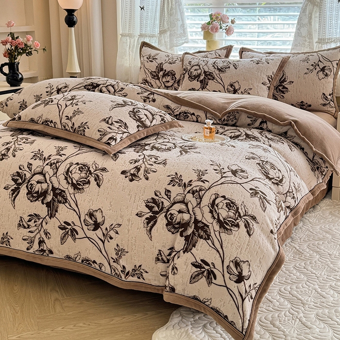 91家纺网 家纺一手货源 找家纺 （总）韩约家纺 2025新款雕花牛奶绒法式床单款四件套