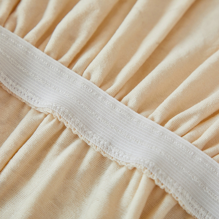 91家纺网 家纺一手货源 找家纺 逐日沙发套 2025新款提花裙摆沙发床套 裙摆沙发床套 欧艺-米白