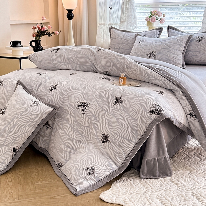 91家纺网 家纺一手货源 找家纺 （总）韩约家纺 2025新款雕花牛奶绒法式床单款四件套