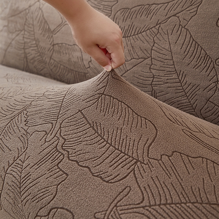 91家纺网 家纺一手货源 找家纺 逐日沙发套 2025新款提花裙摆沙发床套 裙摆沙发床套 叶沙-咖色