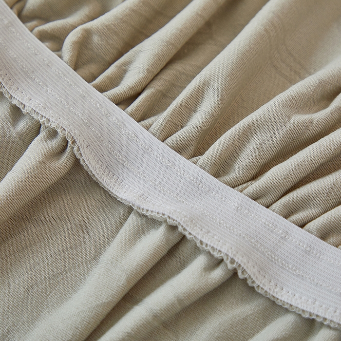 91家纺网 家纺一手货源 找家纺 逐日沙发套 2025新款提花裙摆沙发床套 裙摆沙发床套 叶沙-浅灰