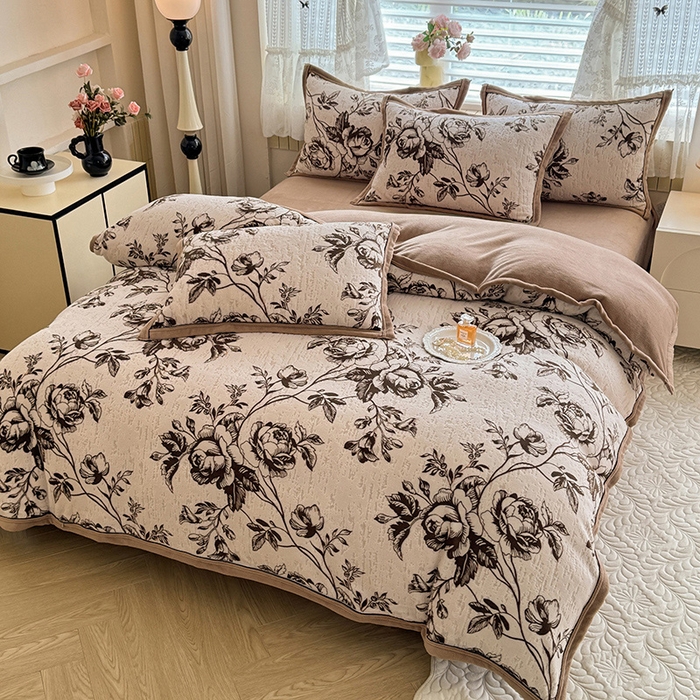 91家纺网 家纺一手货源 找家纺 韩约家纺 2025新款雕花牛奶绒法式床单款四件套 澜庭