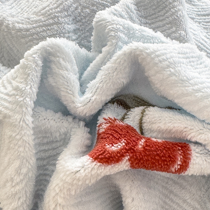 91家纺网 家纺一手货源 找家纺 韩约家纺 2025新款雕花牛奶绒法式床单款四件套 桃喜