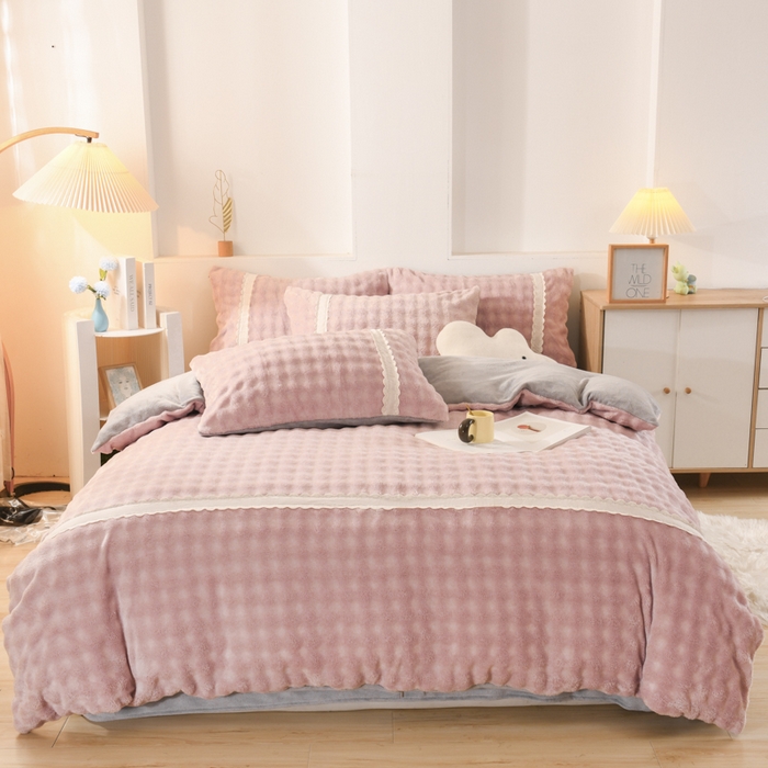 91家纺网 家纺一手货源 找家纺 米瑞娜 2025新款泡泡绒四件套 泡泡-粉灰