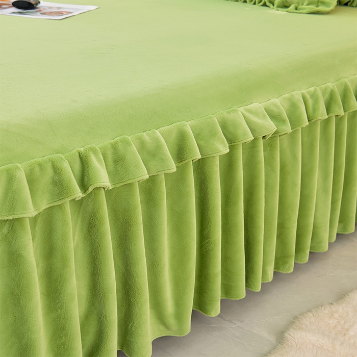 91家纺网 家纺一手货源 找家纺 优家居 2025新款纯色韩版花边牛奶绒床裙床罩加厚直播外贸可定做 盛世-翠绿