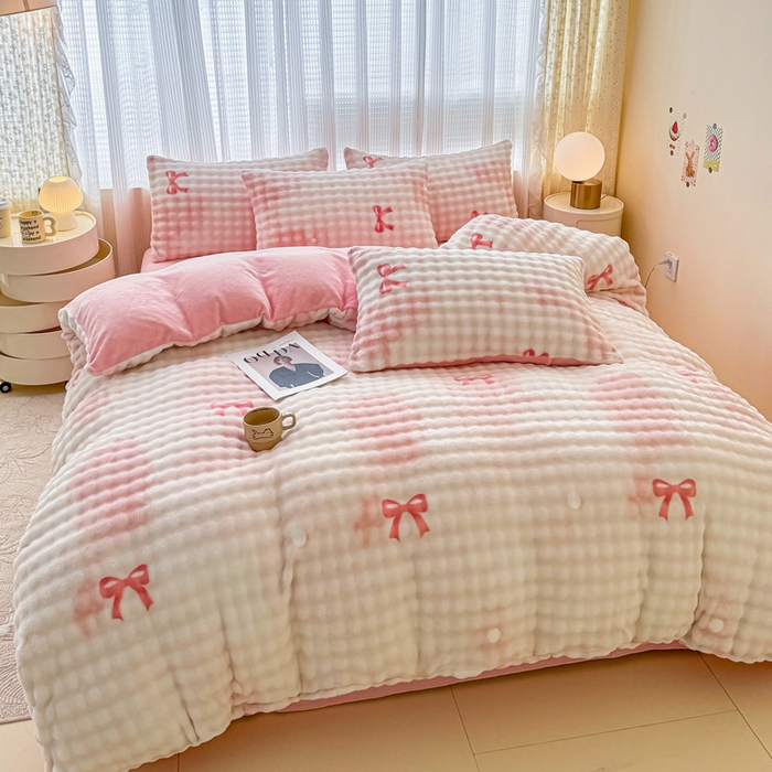 91家纺网 家纺一手货源 找家纺 小叮当家纺仓储工厂店 2025新款印花兔兔绒牛奶绒大泡泡四件套 大泡泡-蝴蝶结粉