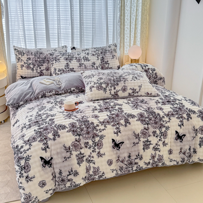 91家纺网 家纺一手货源 找家纺 小叮当家纺仓储工厂店 2025新款印花兔兔绒牛奶绒大泡泡四件套 大泡泡-蝶梦花