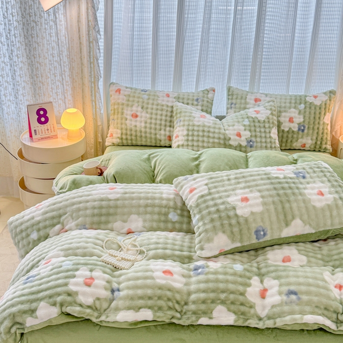 91家纺网 家纺一手货源 找家纺 小叮当家纺仓储工厂店 2025新款印花兔兔绒牛奶绒大泡泡四件套 大泡泡-花朵绿