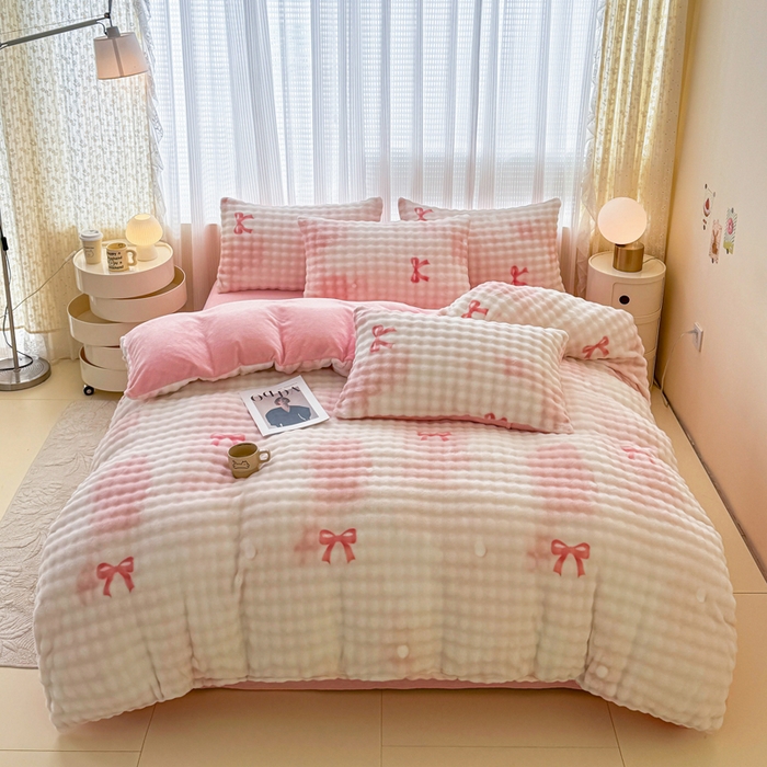 91家纺网 家纺一手货源 找家纺 小叮当家纺仓储工厂店 2025新款印花兔兔绒牛奶绒大泡泡四件套 大泡泡-蝴蝶结粉