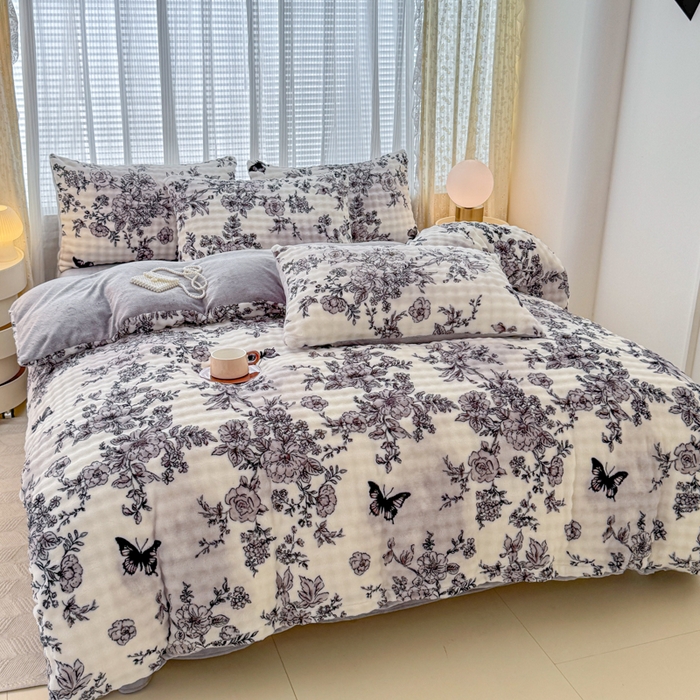 91家纺网 家纺一手货源 找家纺 小叮当家纺仓储工厂店 2025新款印花兔兔绒牛奶绒大泡泡四件套 大泡泡-蝶梦花