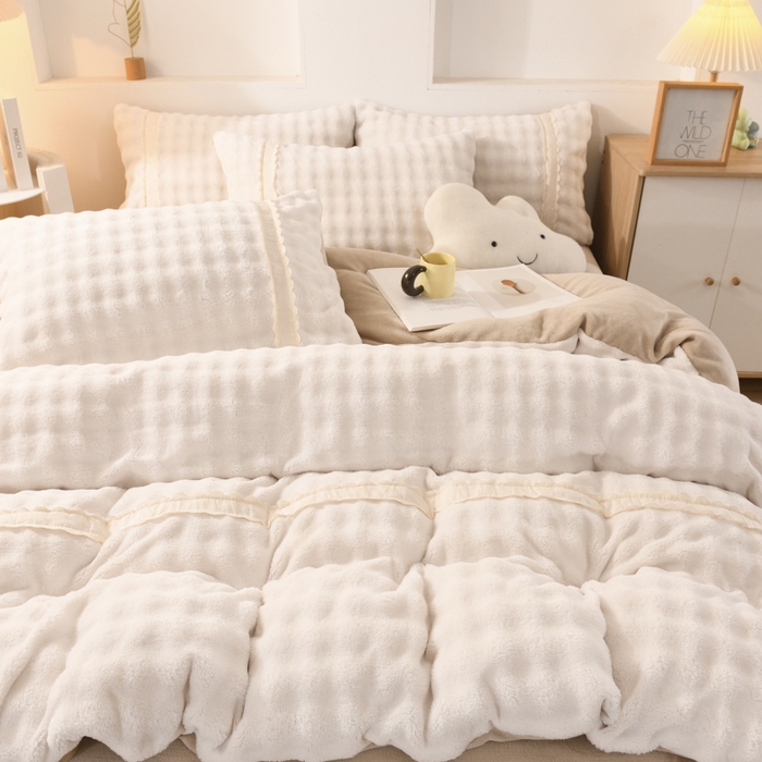 91家纺网 家纺一手货源 找家纺 米瑞娜 2025新款泡泡绒四件套 泡泡-白卡其