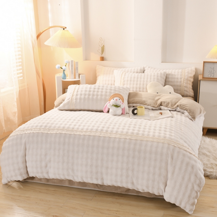 91家纺网 家纺一手货源 找家纺 米瑞娜 2025新款泡泡绒四件套 泡泡-白卡其