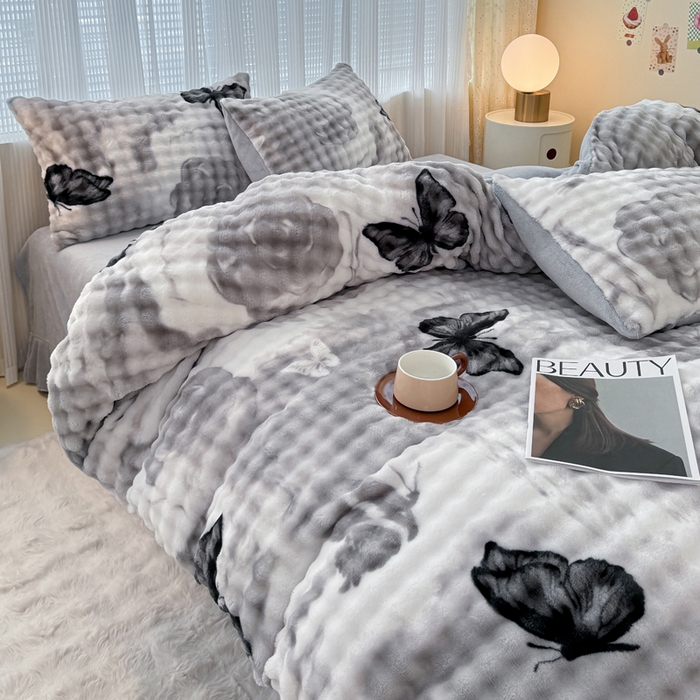 91家纺网 家纺一手货源 找家纺 小叮当家纺仓储工厂店 2025新款印花兔兔绒牛奶绒大泡泡四件套 大泡泡-蝶影