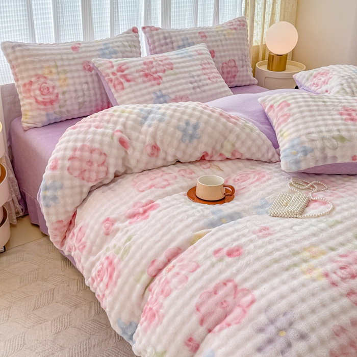 91家纺网 家纺一手货源 找家纺 小叮当家纺仓储工厂店 2025新款印花兔兔绒牛奶绒大泡泡四件套 大泡泡-花语