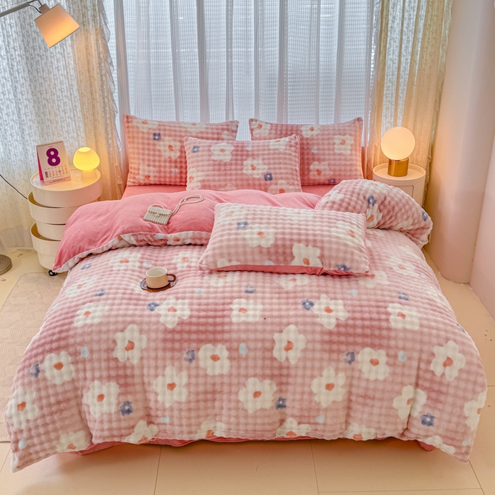 91家纺网 家纺一手货源 找家纺 小叮当家纺仓储工厂店 2025新款印花兔兔绒牛奶绒大泡泡四件套 大泡泡-花朵粉