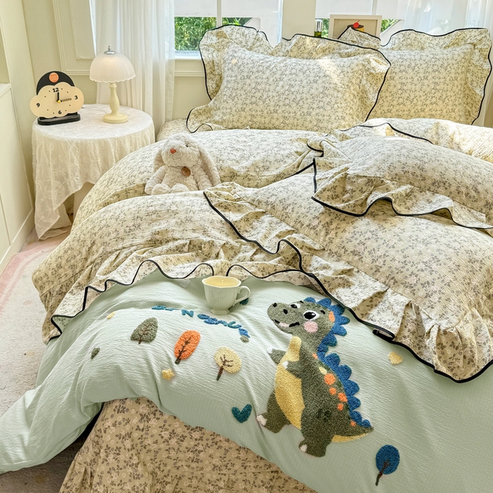 91家纺网 家纺一手货源 找家纺 麋兔 2025新款双层纱毛巾绣花边四件套 恐龙