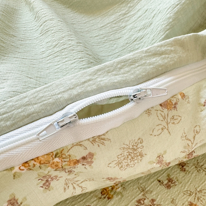 91家纺网 家纺一手货源 找家纺 麋兔 2025新款双层纱毛巾绣花边四件套 旺财