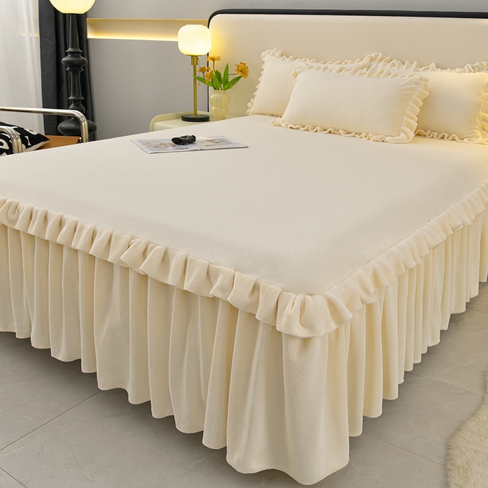 91家纺网 家纺一手货源 找家纺 优家居 2025新款纯色韩版牛奶绒花边床裙床笠四件套单件被套直播爆款 盛世-米白