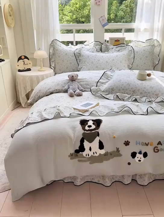 91家纺网 家纺一手货源 找家纺 麋兔 2025新款双层纱毛巾绣花边四件套 旺财