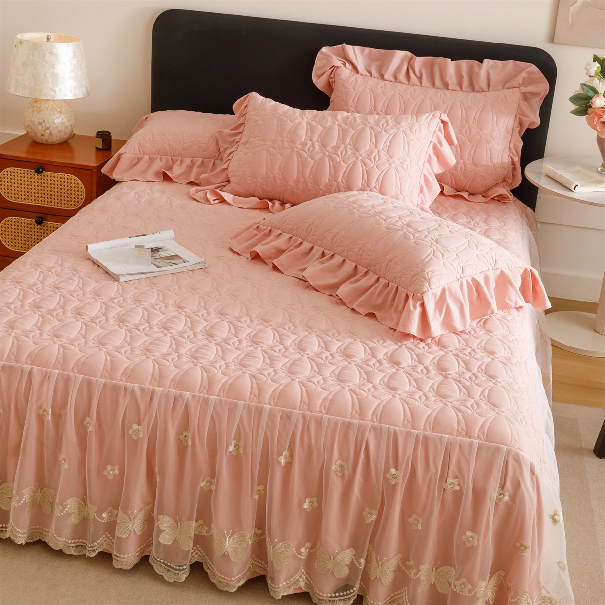 91家纺网 家纺一手货源 找家纺 （总）好儿喜家纺 2025新款A类水洗棉床裙三件套-芳菲系列