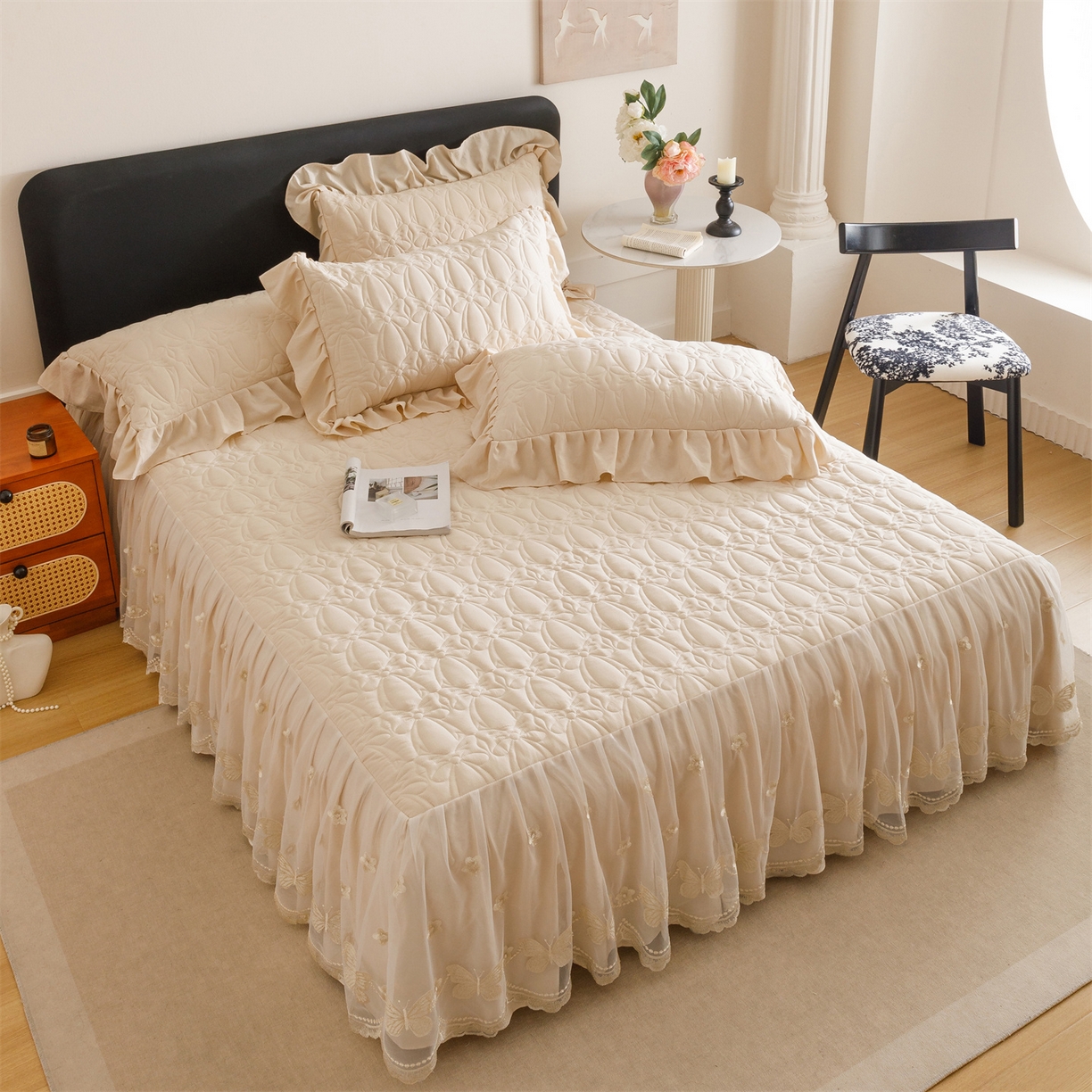 91家纺网 家纺一手货源 找家纺 好儿喜家纺 2025新款A类水洗棉床裙三件套-芳菲系列 芳菲-香槟