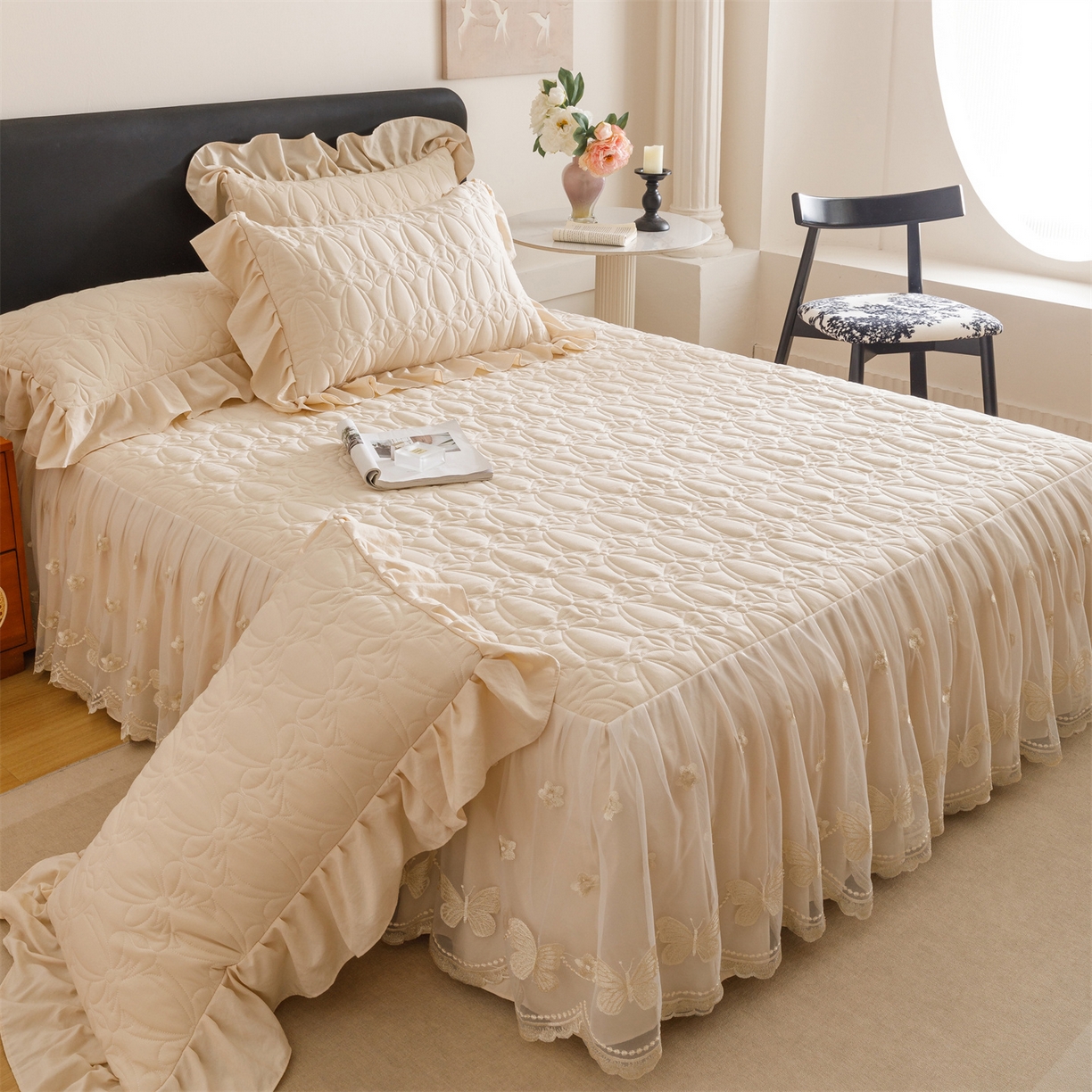 91家纺网 家纺一手货源 找家纺 好儿喜家纺 2025新款A类水洗棉床裙三件套-芳菲系列 芳菲-香槟