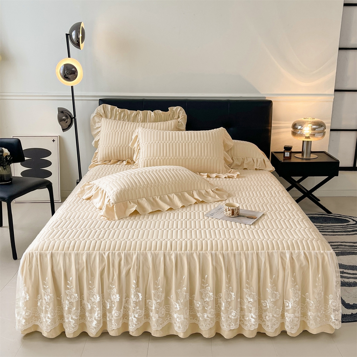 91家纺网 家纺一手货源 找家纺 好儿喜家纺 2025新款A类水洗棉床裙三件套-安妮系列 安妮-香槟