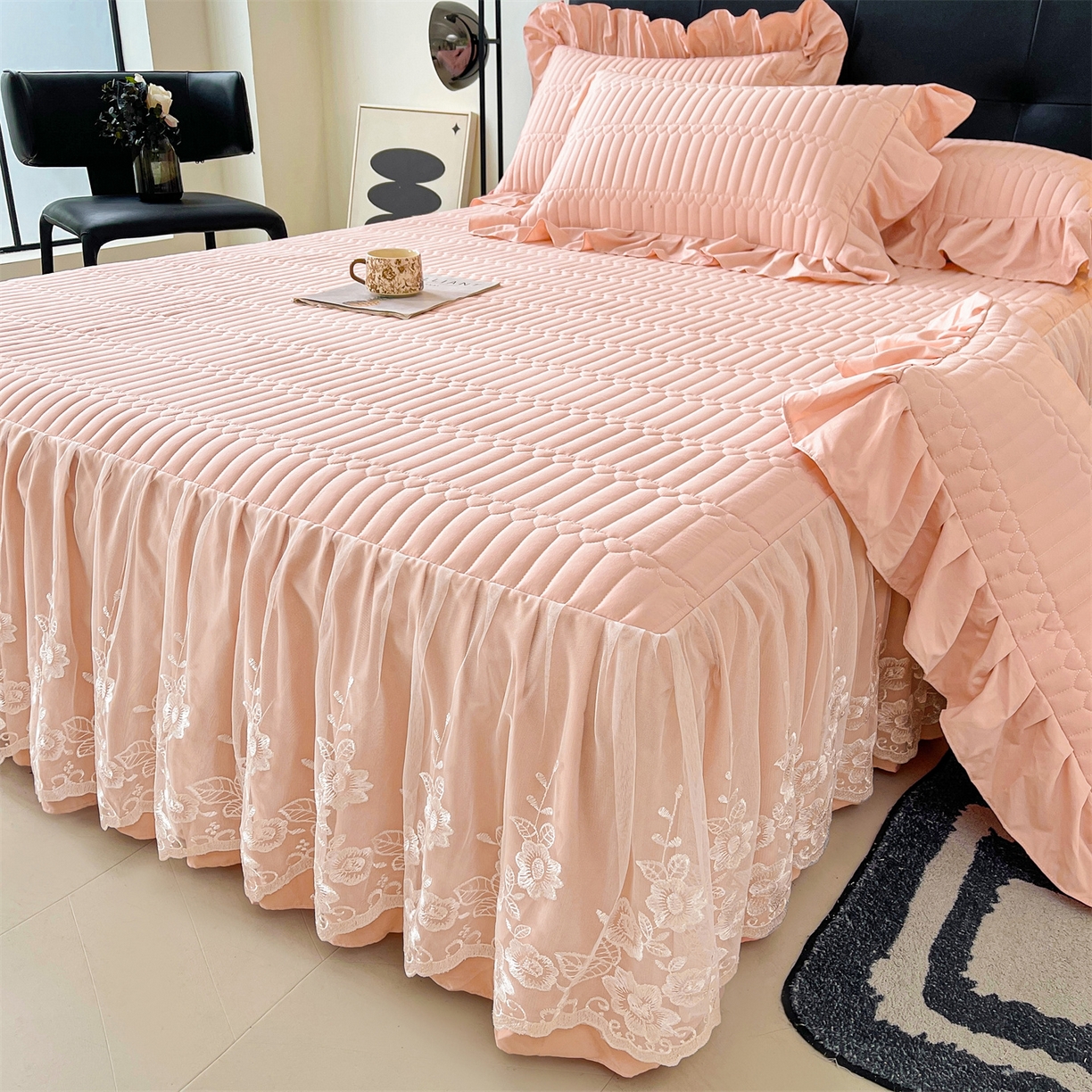 91家纺网 家纺一手货源 找家纺 （总）好儿喜家纺 2025新款A类水洗棉床裙三件套-安妮系列