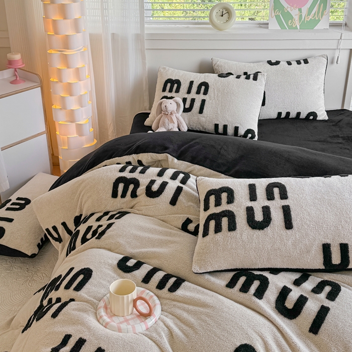 91家纺网 家纺一手货源 找家纺 小叮当家纺仓储工厂店 2025新款舒棉绒提花绣花四件套 舒棉绒提花-迷你米白