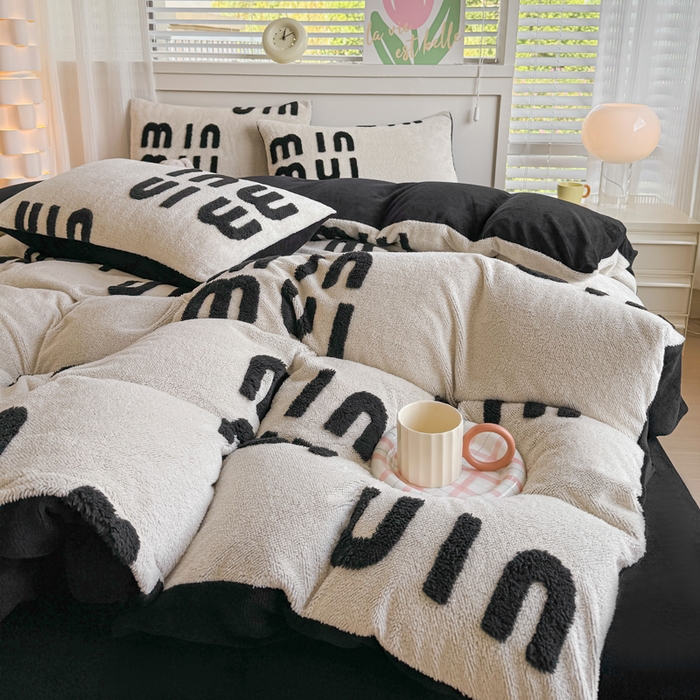 91家纺网 家纺一手货源 找家纺 小叮当家纺仓储工厂店 2025新款舒棉绒提花绣花四件套 舒棉绒提花-迷你米白