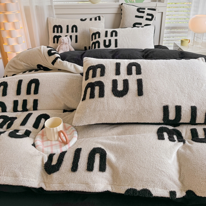 91家纺网 家纺一手货源 找家纺 小叮当家纺仓储工厂店 2025新款舒棉绒提花绣花四件套 舒棉绒提花-迷你米白