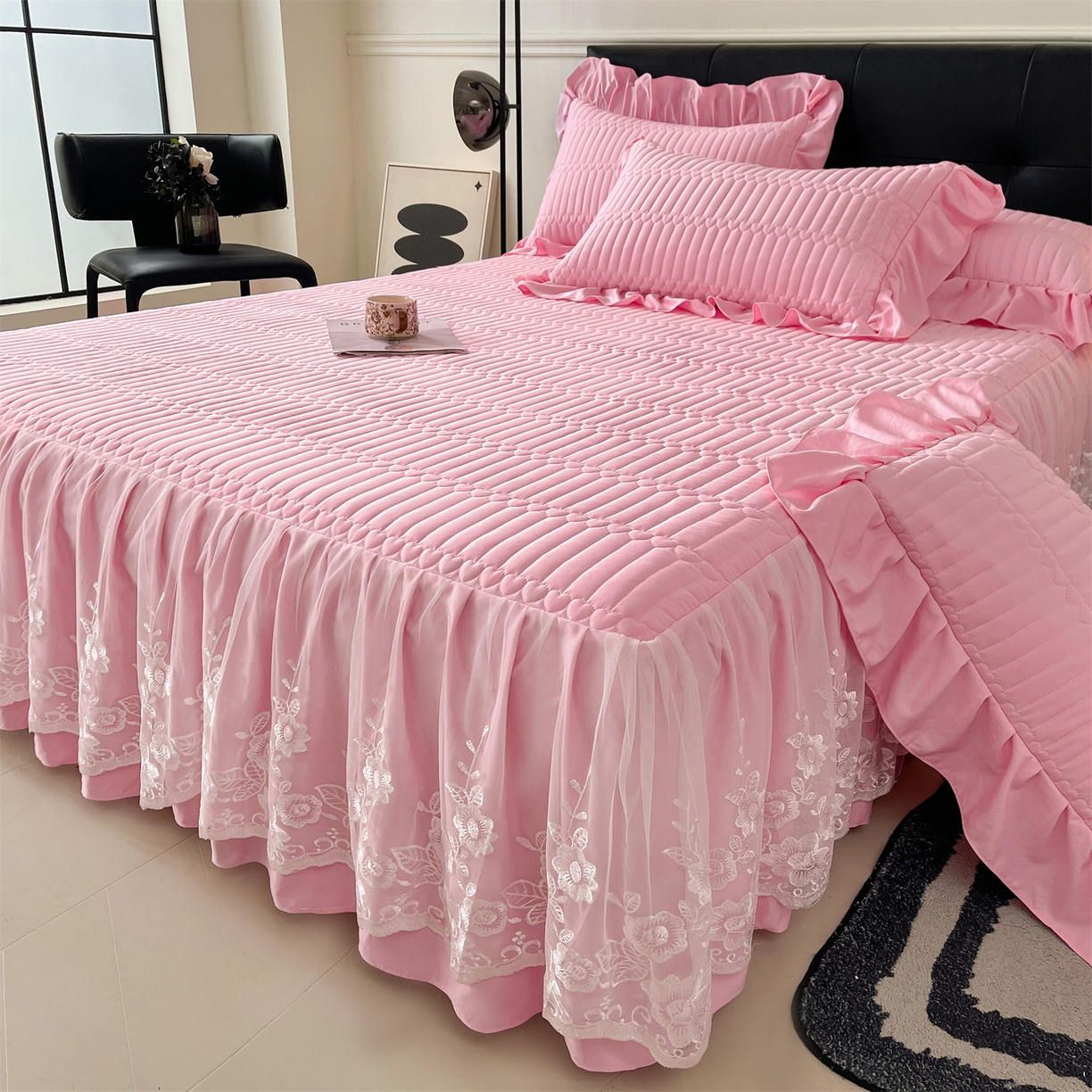 91家纺网 家纺一手货源 找家纺 （总）好儿喜家纺 2025新款A类水洗棉床裙三件套-安妮系列