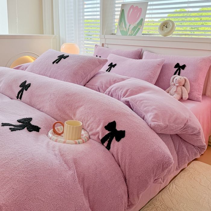 91家纺网 家纺一手货源 找家纺 小叮当家纺仓储工厂店 2025新款舒棉绒提花绣花四件套 舒棉绒提花-蝴蝶结粉色