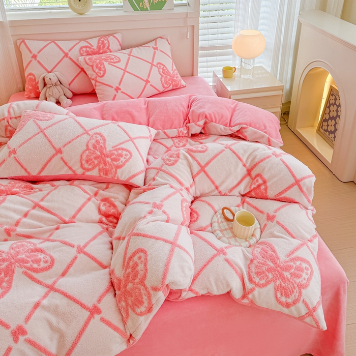 91家纺网 家纺一手货源 找家纺 小叮当家纺仓储工厂店 2025新款舒棉绒提花绣花四件套 舒棉绒提花-蝶梦