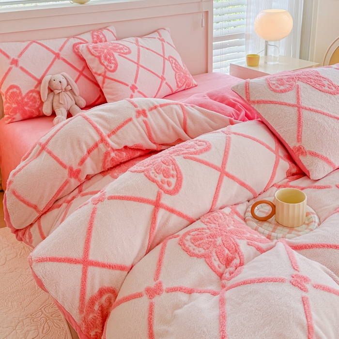 91家纺网 家纺一手货源 找家纺 小叮当家纺仓储工厂店 2025新款舒棉绒提花绣花四件套 舒棉绒提花-蝶梦