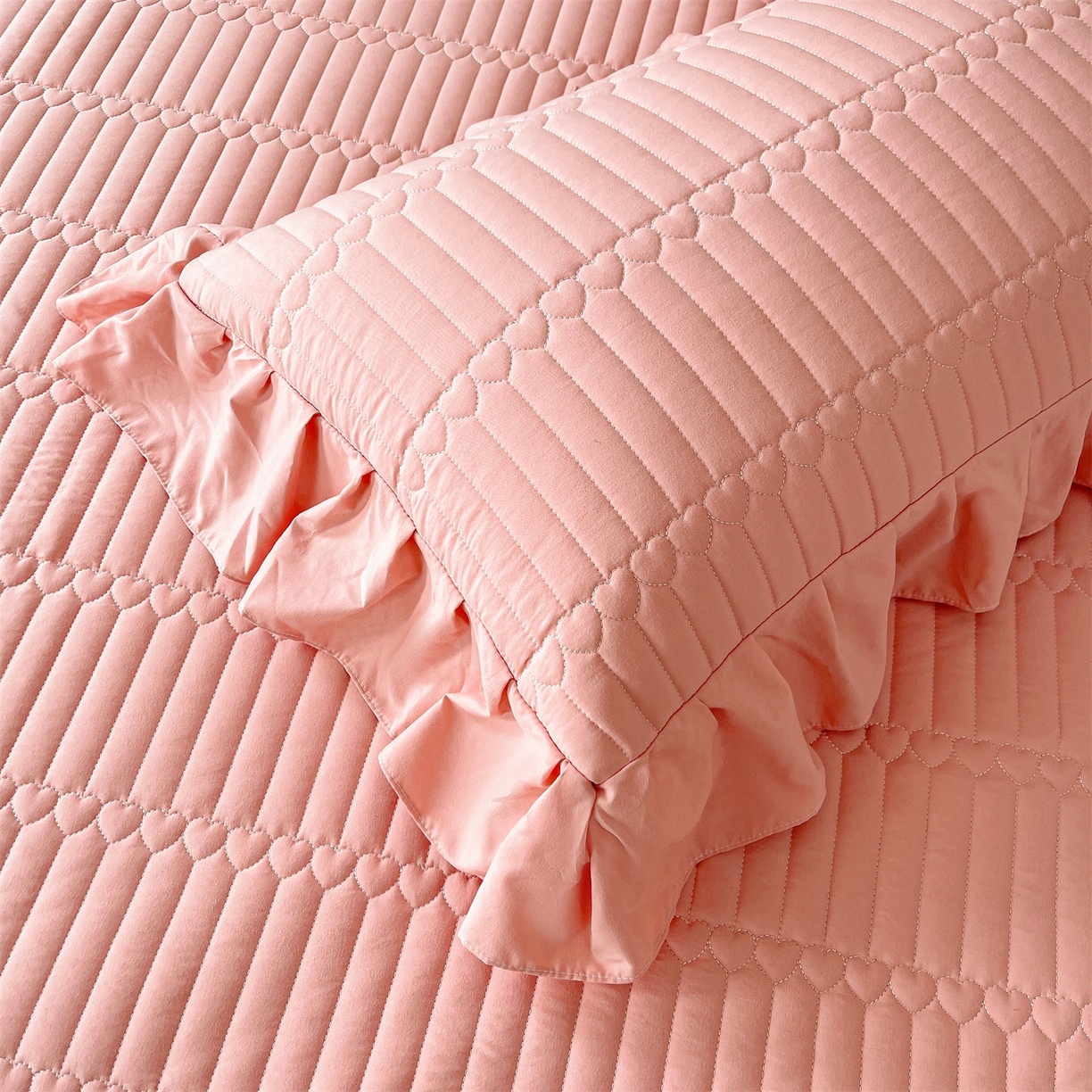 91家纺网 家纺一手货源 找家纺 好儿喜家纺 2025新款A类水洗棉床裙三件套-安妮系列 安妮-浅豆沙