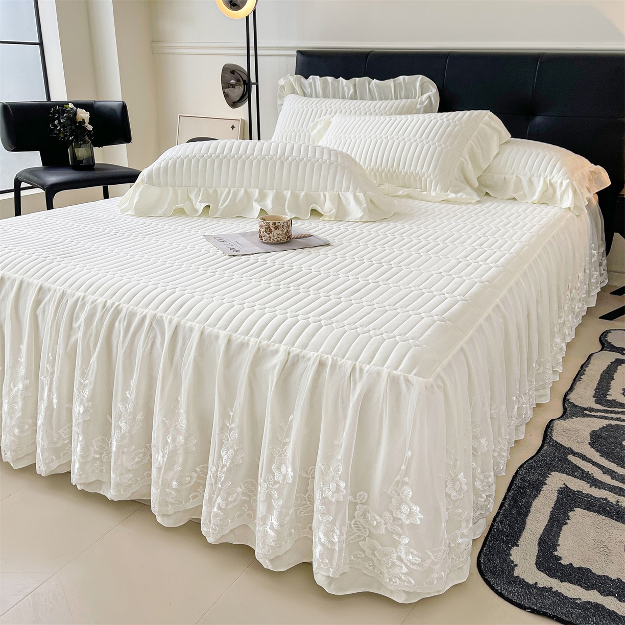 91家纺网 家纺一手货源 找家纺 好儿喜家纺 2025新款A类水洗棉床裙三件套-安妮系列 安妮-奶白