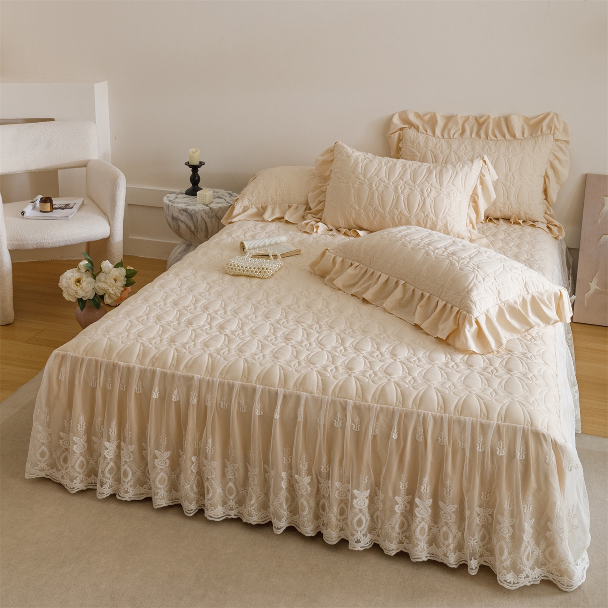 91家纺网 家纺一手货源 找家纺 好儿喜家纺 2025新款A类水洗棉床裙三件套-梦语系列 梦语-香槟