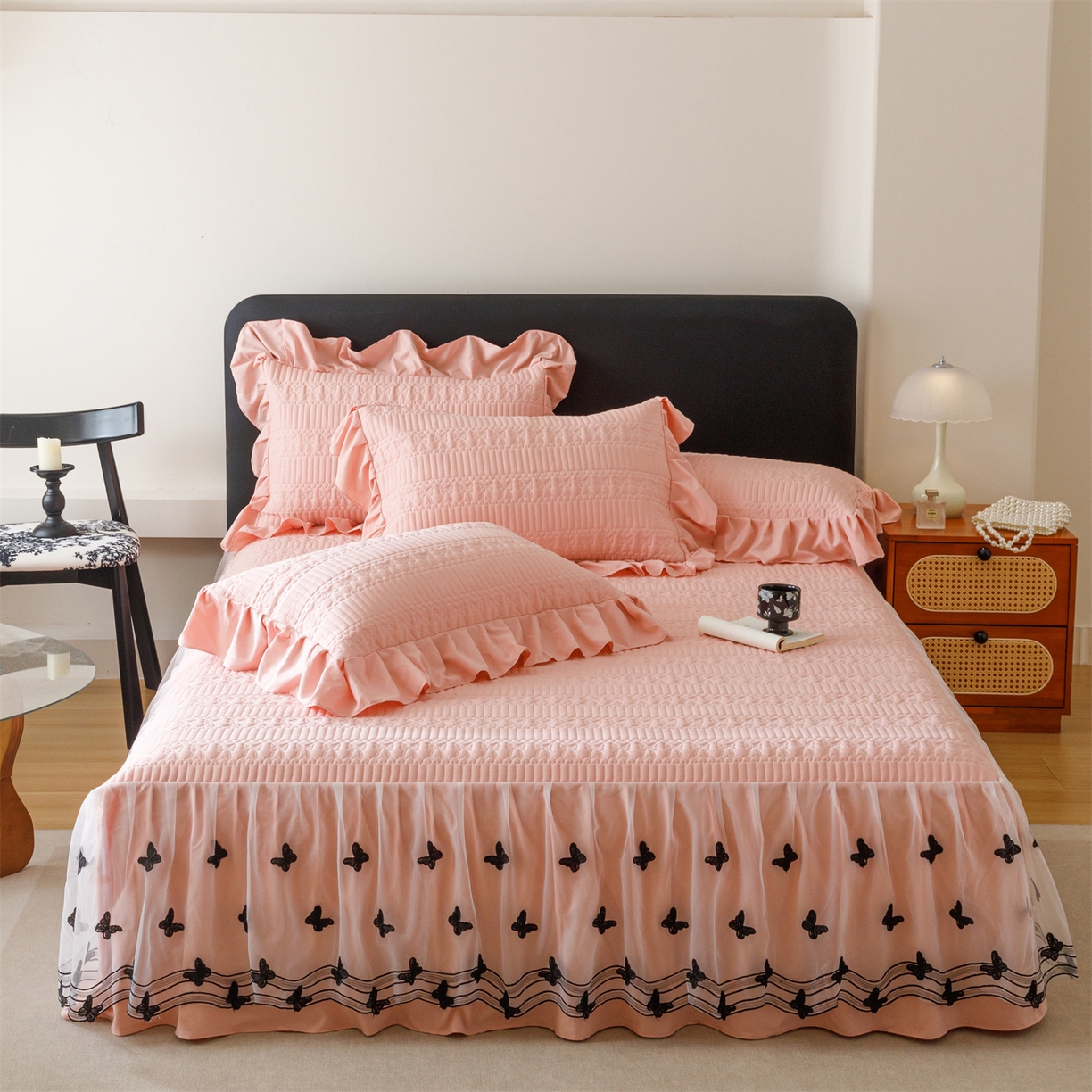 91家纺网 家纺一手货源 找家纺 好儿喜家纺 2025新款A类水洗棉床裙三件套-凝香系列 凝香-豆沙