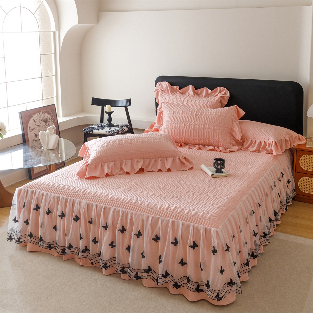 91家纺网 家纺一手货源 找家纺 好儿喜家纺 2025新款A类水洗棉床裙三件套-凝香系列 凝香-豆沙