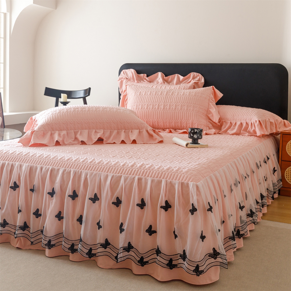 91家纺网 家纺一手货源 找家纺 好儿喜家纺 2025新款A类水洗棉床裙三件套-凝香系列 凝香-豆沙