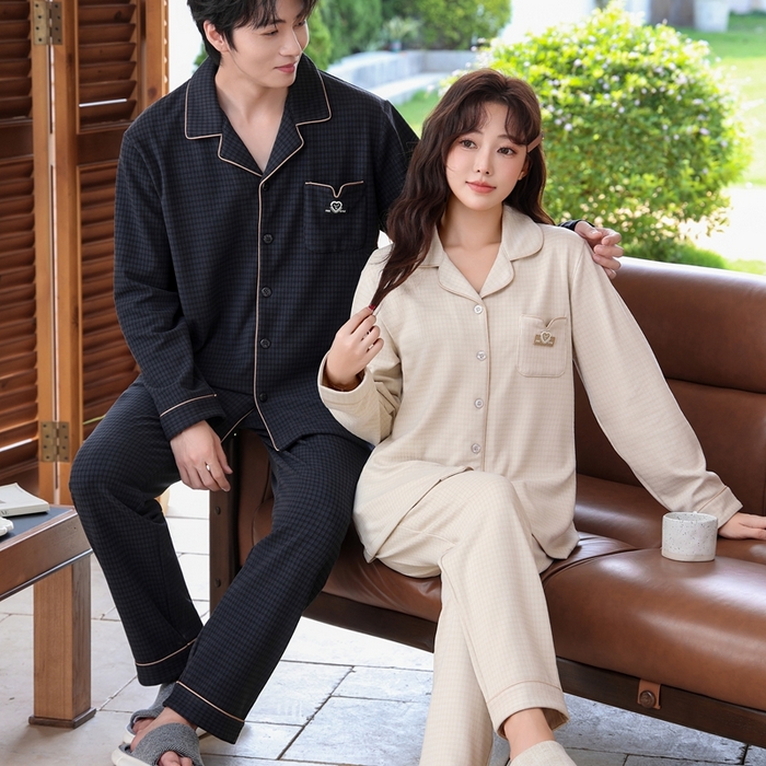91家纺网 家纺一手货源 找家纺 （总）洛兰沙家居馆 2025新款德绒绵竹加厚300克情侣睡衣男女款睡衣（翻领）
