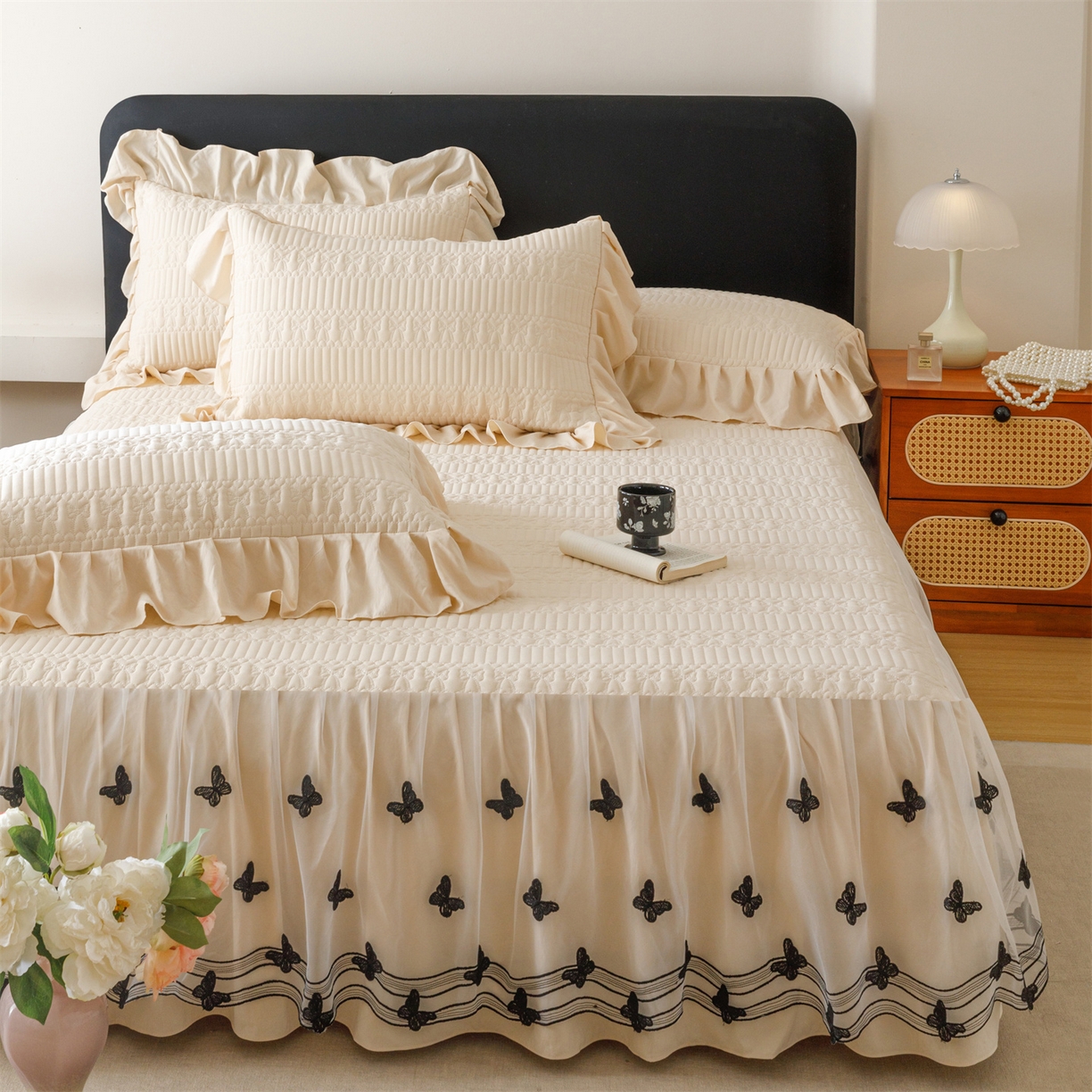 91家纺网 家纺一手货源 找家纺 好儿喜家纺 2025新款A类水洗棉床裙三件套-凝香系列 凝香-香槟