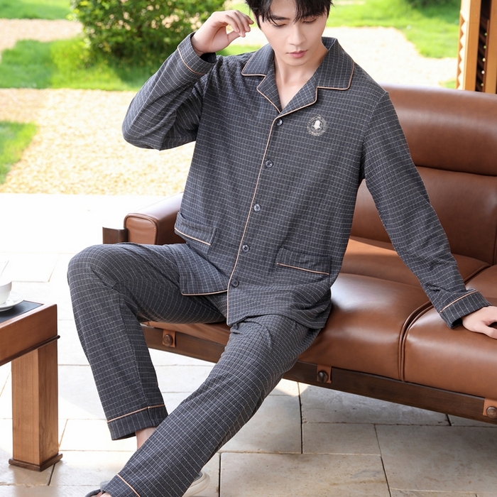 91家纺网 家纺一手货源 找家纺 （总）洛兰沙家居馆 2025新款德绒绵竹加厚300克情侣睡衣男女款睡衣（翻领）