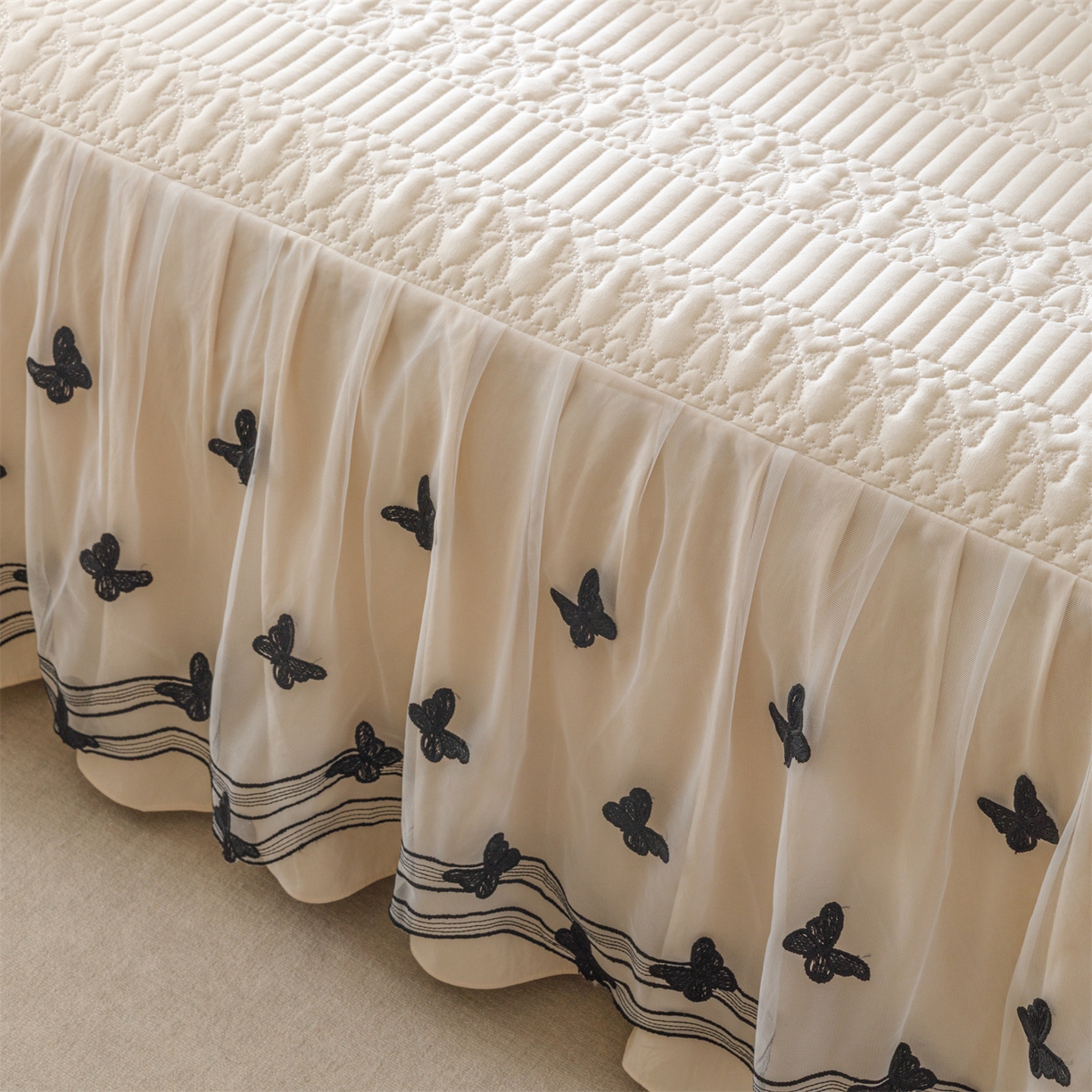 91家纺网 家纺一手货源 找家纺 好儿喜家纺 2025新款A类水洗棉床裙三件套-凝香系列 凝香-香槟