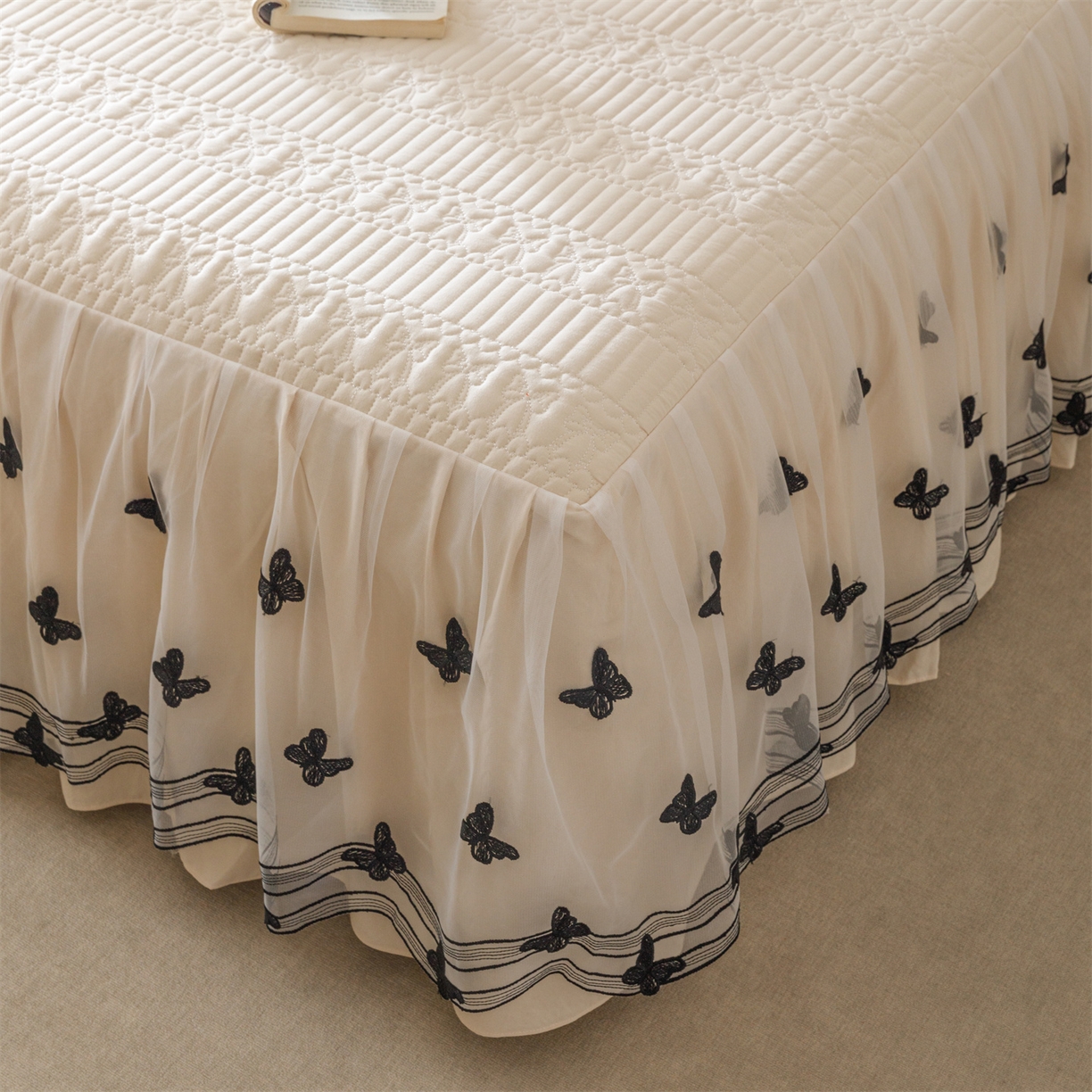 91家纺网 家纺一手货源 找家纺 好儿喜家纺 2025新款A类水洗棉床裙三件套-凝香系列 凝香-香槟