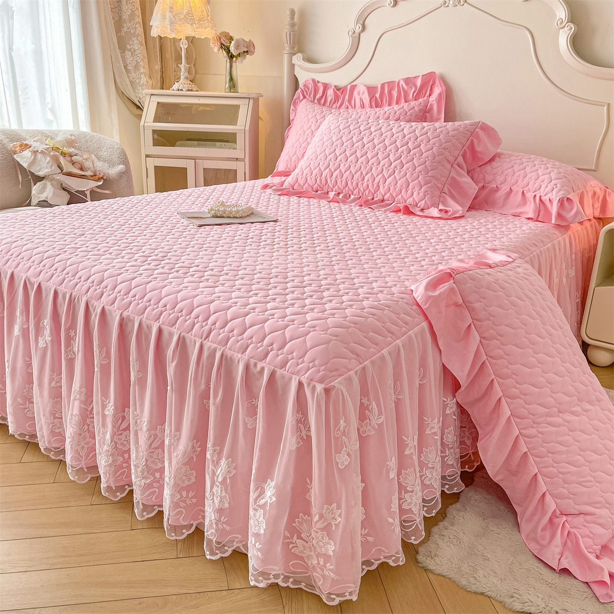 91家纺网 家纺一手货源 找家纺 （总）好儿喜家纺 2025新款A类水洗棉床裙三件套-心语系列